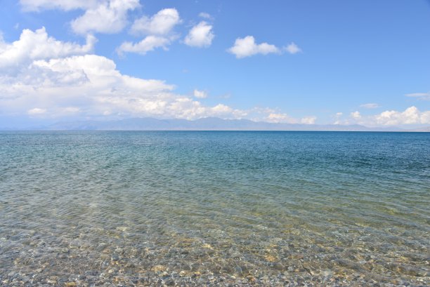 赛里木湖
