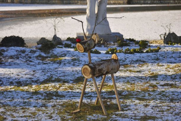 小鹿雕塑