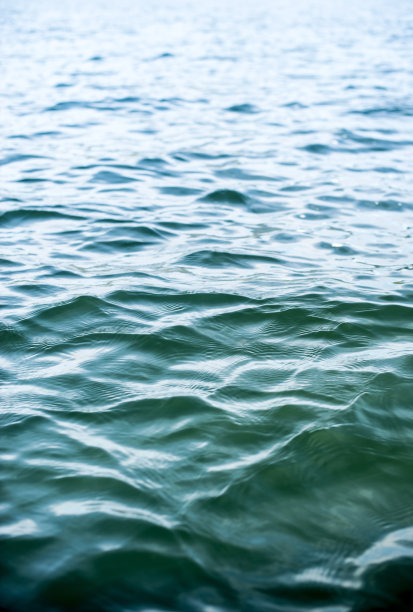 河水倒影