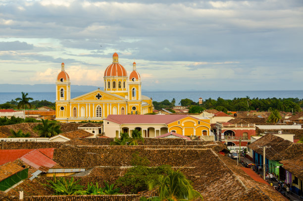 城市生活,尼加拉瓜,中间部分