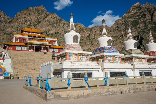 大山里的寺院