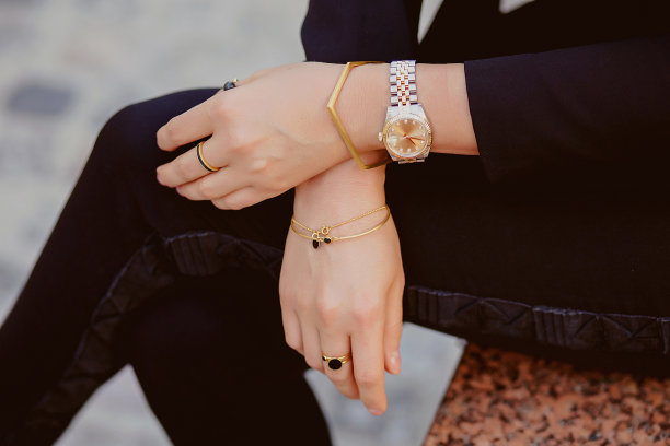 黄金手环
