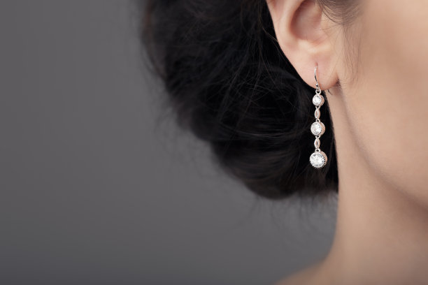 earring