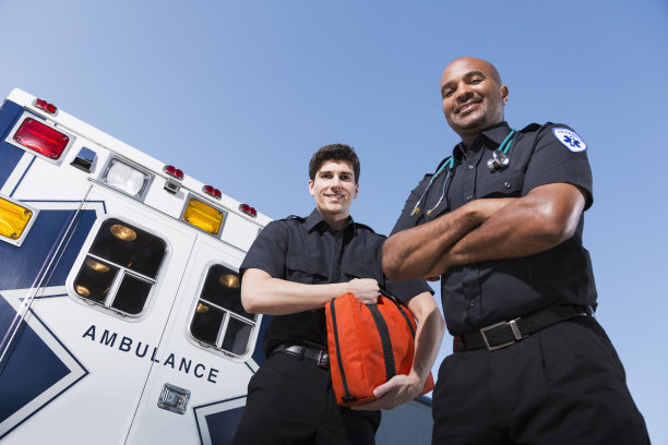 999
