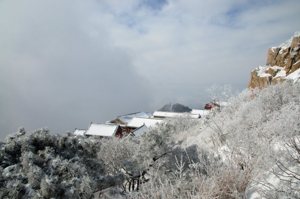 泰山雪景的风光