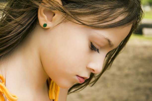 earring