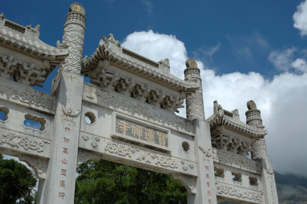 宝莲寺山门