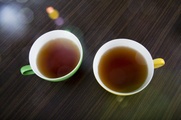 茶杯里的绿茶