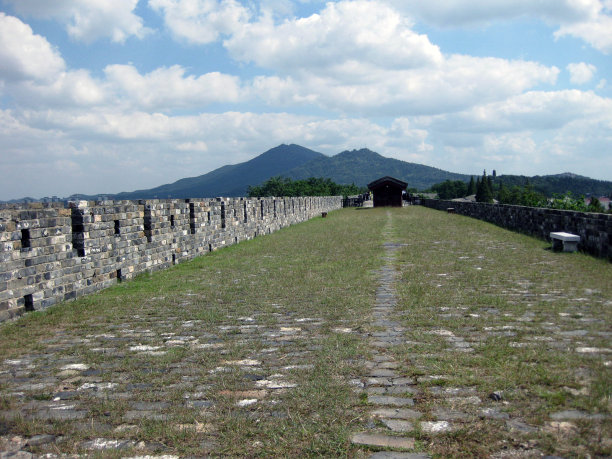 古代防护城墙