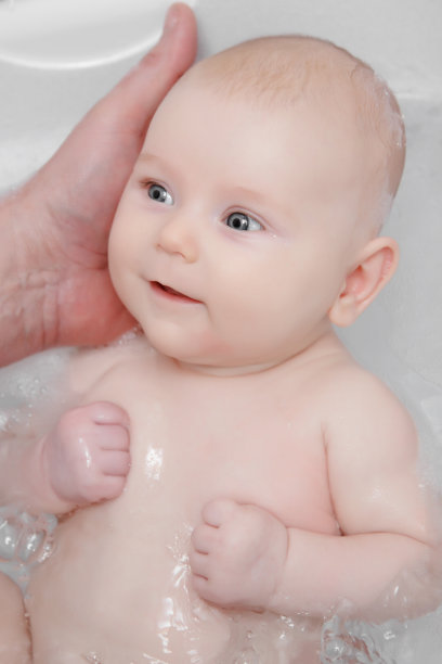 游泳体验婴儿洗澡