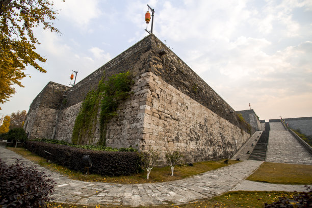 古代防护城墙