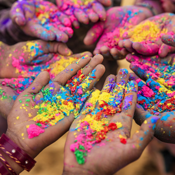 holi