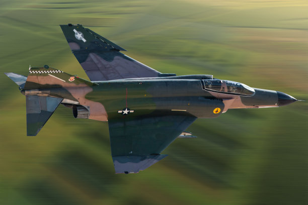 f4