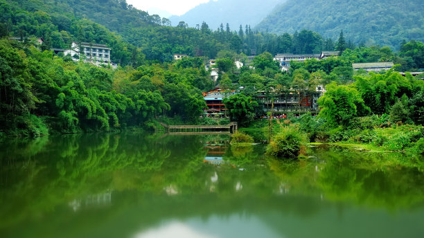 峨眉山秋景