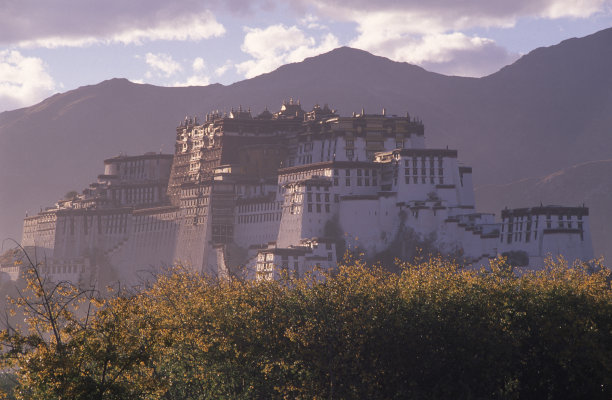 西藏拉萨喜马拉雅山