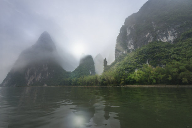 手工河面