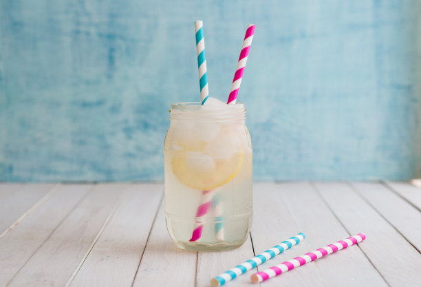 straw