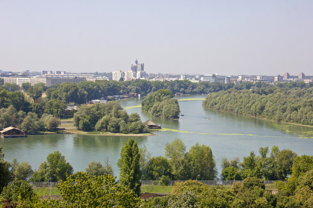 多瑙河,办公大楼