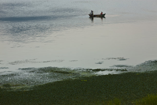 海洋渔业竹排