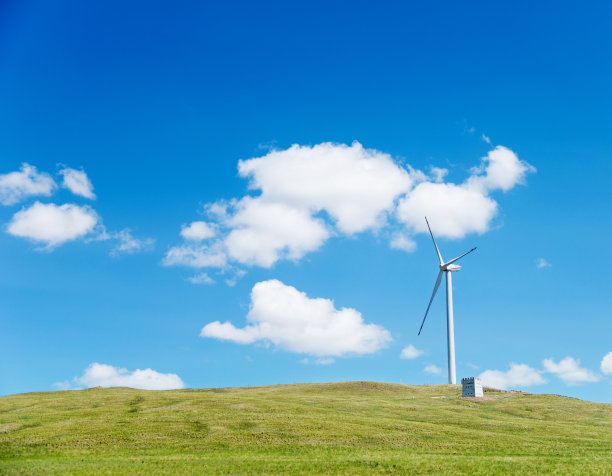草原新能源风车