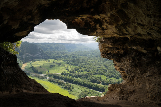 cave