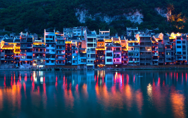 凤凰古城夜景