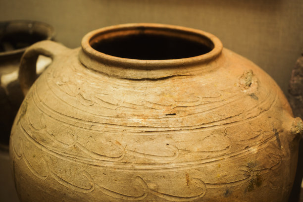 古代陶缸