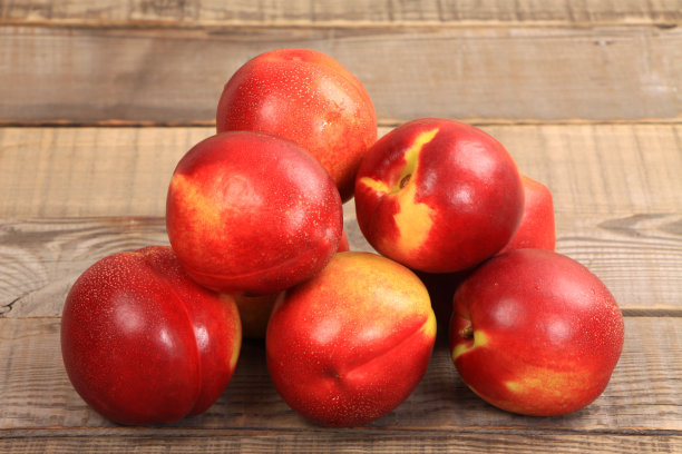 nectarines