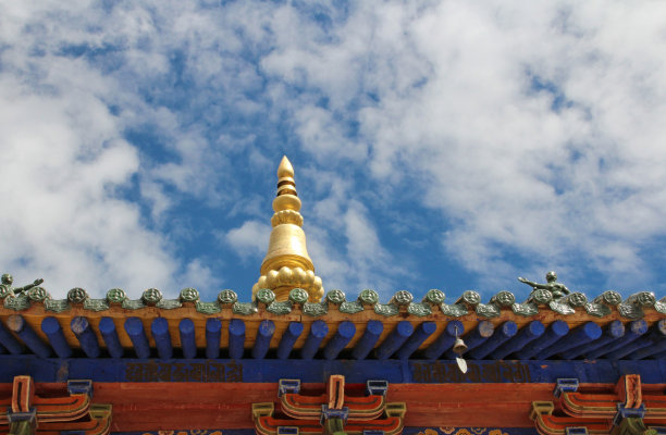 藏族建筑房顶