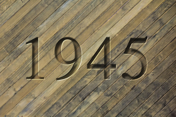 1945