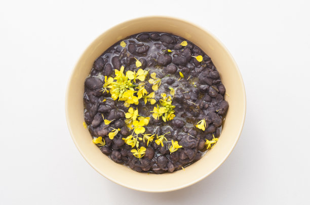 黑豆花