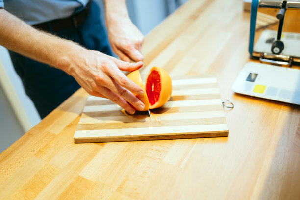 切开的血橙水果图片