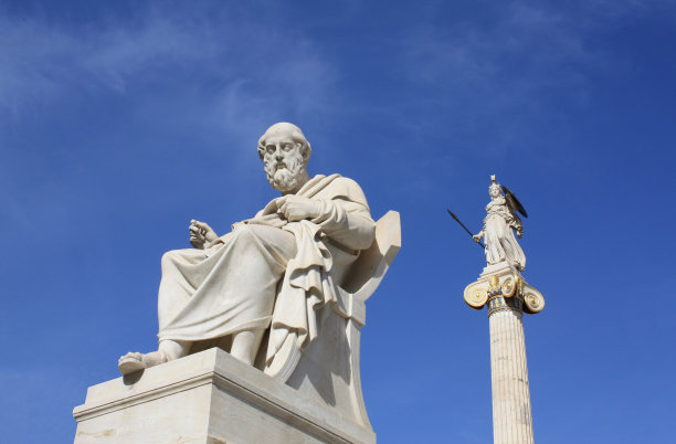 statue