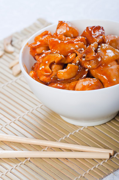 宫保鸡丁盖饭