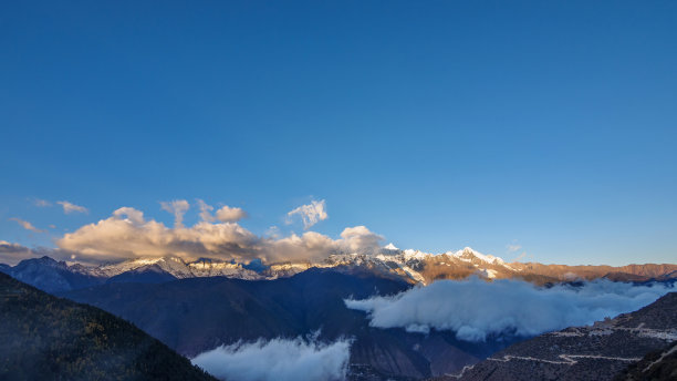 云南雪山