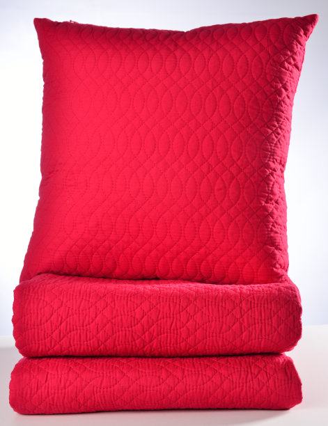 大红色枕套