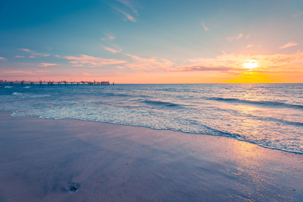 海滩夕阳