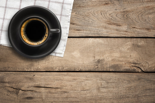 木纹木桌咖啡杯顶视图高清图片