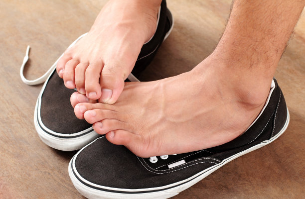 feet