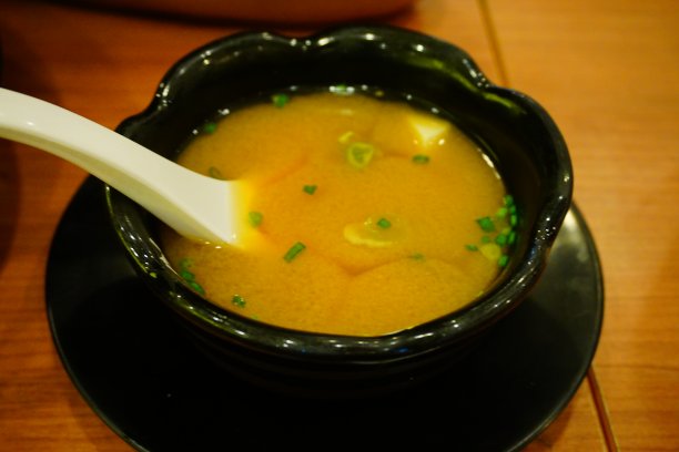 蘑菇豆腐味噌汤