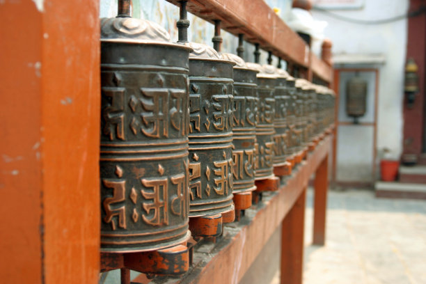 尼泊尔寺庙转经轮