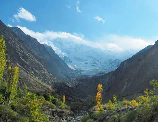 霜降 冬天登山背景