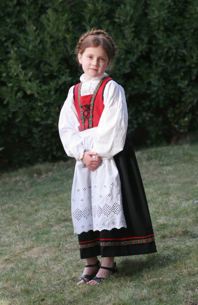 costume