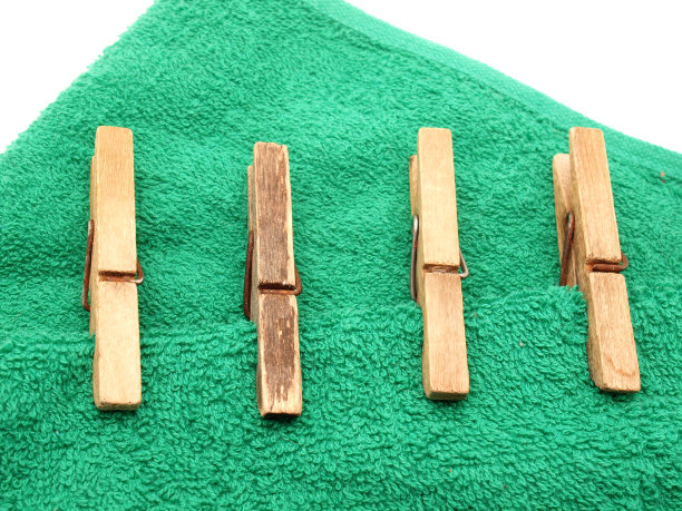 pegs