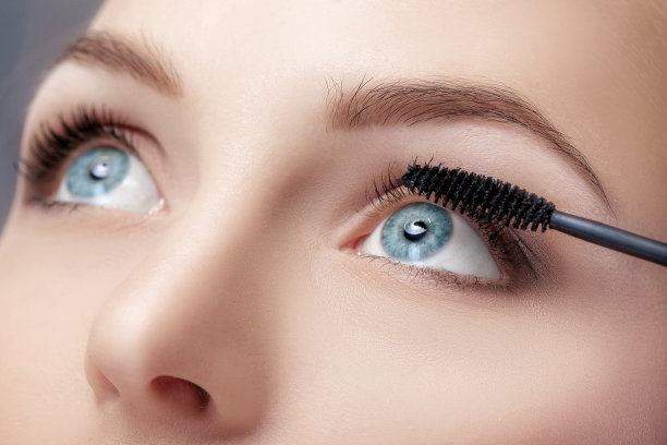 mascara