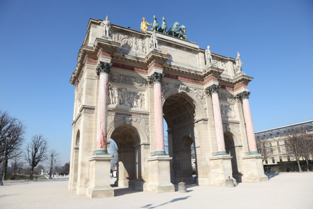 louvre