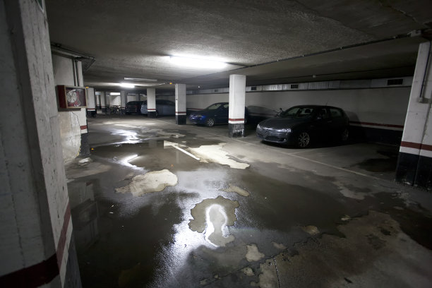 地下停车场漏水
