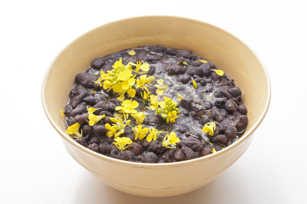 黑豆花