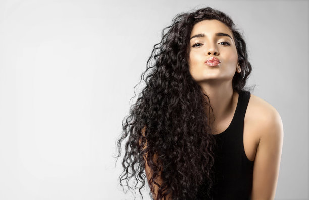 curly