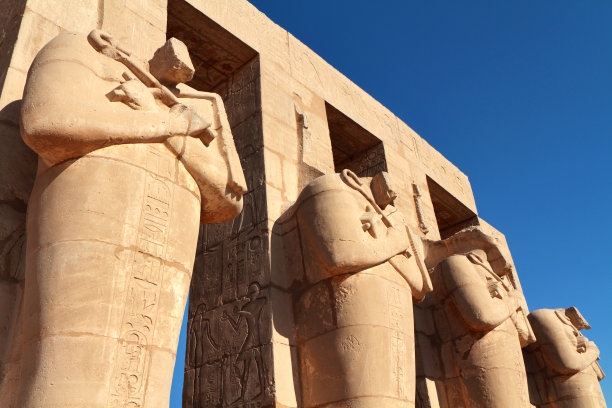 古埃及头颅雕像